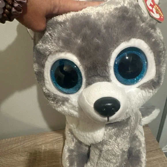 Great Wolf Lodge Ty Plush Gray and White Wolf with Blue Eyes - Picture 4 of 5